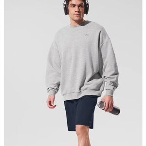 ALO Yoga Men's Heather Gray Crewneck Sweater